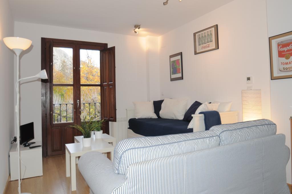 Apartamentos Viejo Continente Cuenca  Zewnętrze zdjęcie
